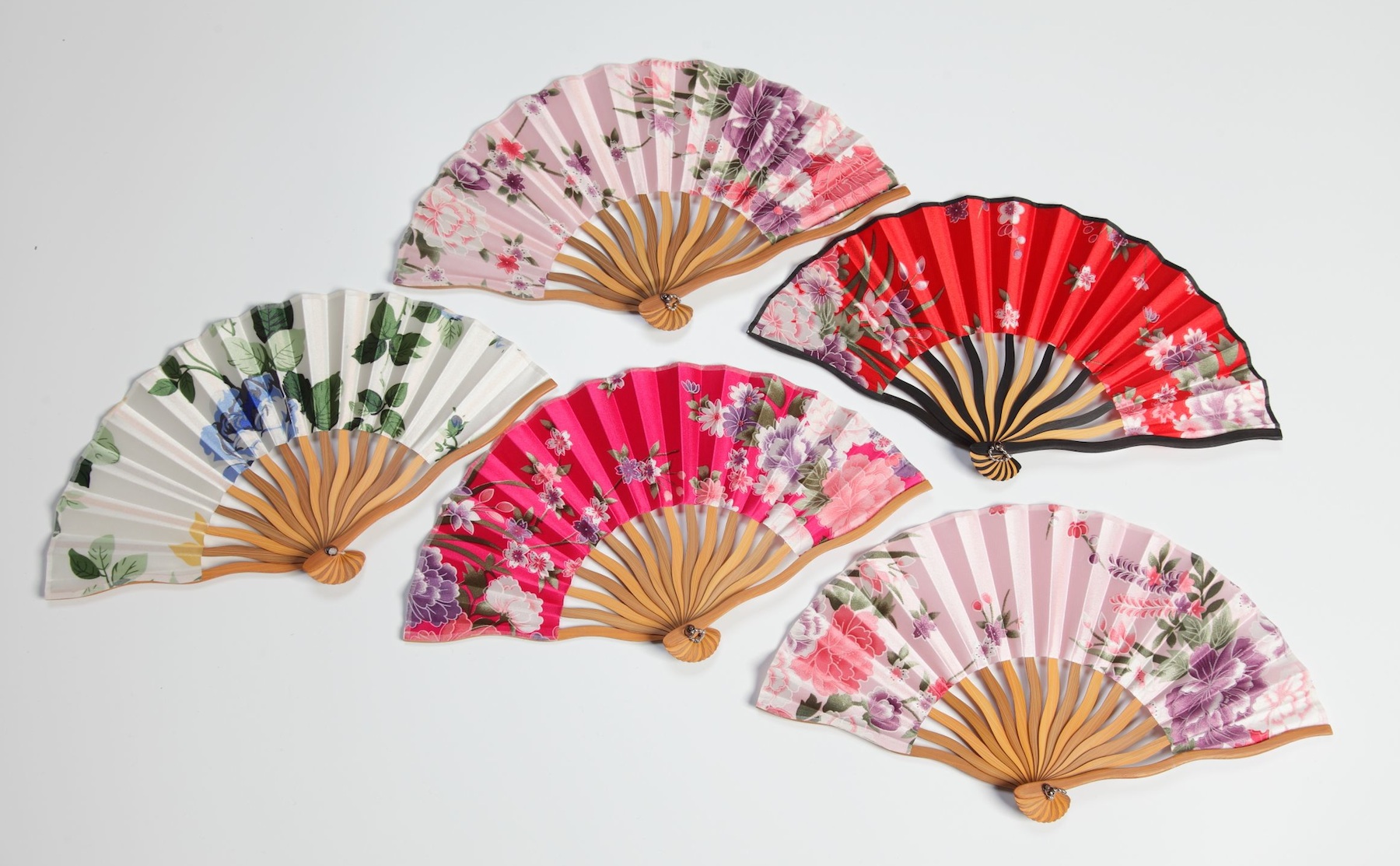 15 Must-Buy Souvenirs from Japan | tsunagu Japan
