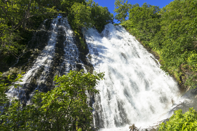 Hasil gambar untuk Oshinkoshin Falls