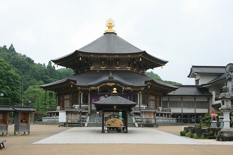 800px-saihouji-temple_hondou